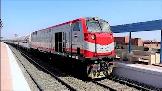 مأساة على القضبان.. قطار يدهس أمًا وابنتها داخل محطة قها بالقليوبية