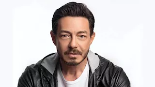 "بقيت جدو خلاص" أول تعليق من أحمد زاهر بعد استقبال حفيدته الأولى