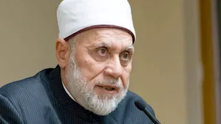 محمد مهنا: نور رسول الله صلي الله عليه وسلم سر الهداية في القلوب   