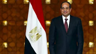 "كل من أخذ أموالًا ملتزم بالتنفيذ".. السيسي يوجه بمراجعة عقود المطورين العقاريين