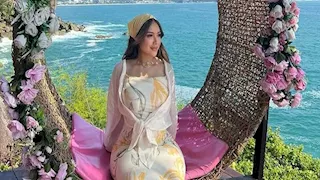 مزاجي وردي.. زوجة النني الثانية تنشر صورًا جديدة في المصيف وتعلق