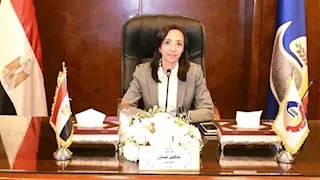 لتخفيف مشقة الانتقال.. أتوبيسان لنقل معلمي وأطفال قرية الحمراء في البحيرة