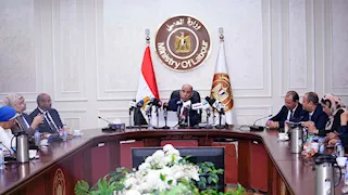قواعد جديدة لحماية أجور العاملين بالقطاع الخاص.. تعرف على التفاصيل