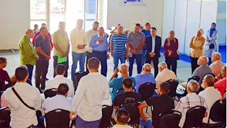 بالصور.. غرفة القاهرة تجتمع مع عارضين "أهلاً مدارس" لمتابعة التجهيز