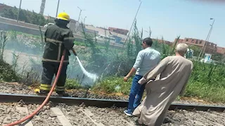 السيطرة على حريق بجوار شريط السكة الحديد في بني سويف
