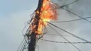 اشتعال النيران في كابل كهرباء فى شبرا الخيمة