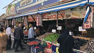 محافظ الدقهلية يفاجئ معرض السلع في المنصورة ويوجّه بمنع الإشغالات