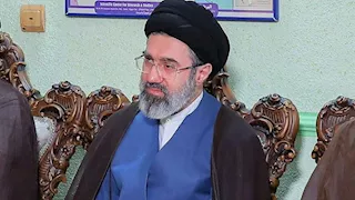 مجتبى خامنئي يدعو حكام الخليج للتحالف: "اعرفوا عدوكم والإسلام سينتصر"