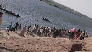 "بعد ساعات من البحث".. العثور على جثمان غريق بحر جريس في المنوفية- صور