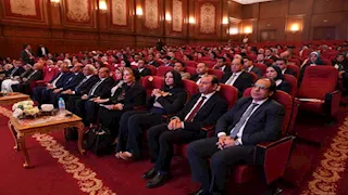 وزير العمل: لا نريد العامل في مواجهة الذكاء الاصطناعي بل المستفيد الأول منه