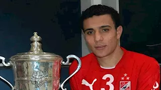 "فراقه كسرني والخطيب وزملائه ما سابونيش".. والدة محمد عبدالوهاب تفتح قلبها في ذكرى رحيله الـ20