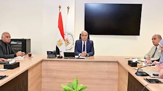 وزير الري يتابع تنفيذ مشروعات التحول الرقمي