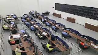 وزير النقل: الانتهاء من تحديث إشارات خط أسيوط - نجع حمادي