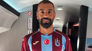 محمد صلاح يخضع للكشف الطبي قبل التوقيع الرسمي مع طرابزون سبور (صورة)