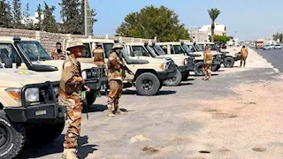 ليبيا.. إجازات طارئة وفرار سجناء واشتباكات دموية بين قوات حكومة الوحدة الوطنية