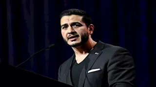 "لقد هززنا العالم".. عبدالرحمن السيد يُعلّق على فوزه في الانتخابات التمهيدية بأمريكا