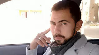 ترك طفلتين ورحل بحثًا عن لقمة العيش.. مصرع شاب من المنوفية في حادث بأكتوبر