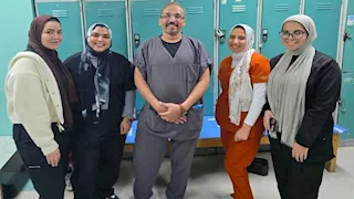 ورم يخترق القصبة الهوائية.. جراحة معقدة لإنقاذ مسنة في زايد التخصصي 