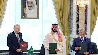 اتفاق مكة للدفاع المشترك: أي هجوم مسلح على السعودية أو تركيا أو باكستان يُعد اعتداءً على الدول الثلاث