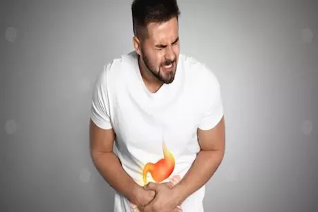 مشروب يمكن أن يساهم في  التخلص من الإمساك المزمن سريعَا
