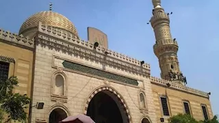 منهج "الجازولي" في تزكية النفس.. إمام مسجد السيدة نفيسة يكشف فلسفة "الخلوة في الجلوة"