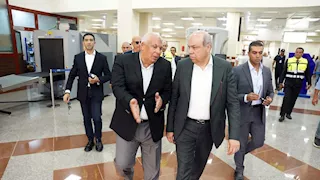 بالصور.. وزير الطيران يتفقد مطار مرسى مطروح ويوجه برفع كفاءة التشغيل والخدمات