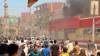 حريق هائل يلتهم مخزن أدوات طلاء في عرب الرمل بالمنوفية