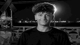 "مات بطلًا وكان سندنا".. والد "زياد" يروي آخر مكالمة قبل غرقه في البيطاش