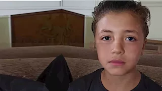 عثر على 50 ألف جنيه ورفض المكافأة.. "يامن" طفل بالبحيرة يضرب أروع أمثلة الأمانة  