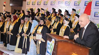 بينهم معلمين بالمعاش من 20 عاماً.. تكريم 282 من رواد التعليم وأوائل الشهادات بالمنيا
