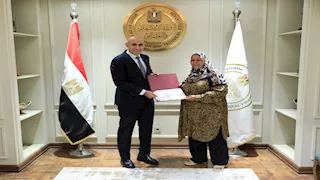 المديرة صالحة أبو الفضل توجه رسالة لمحافظ القليوبية بعد لقائها بوزير التعليم
