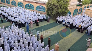 بالزي الأزهري.. أجواء مبهجة في أول أيام الدراسة بمعهد فتيات حسين رشدي بأسيوط - فيديو وصور 