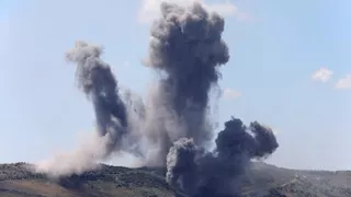 جنوب لبنان تحت القصف الإسرائيلي.. غارات وعمليات تفجير بالتزامن مع تحذيرات عون (فيديو)