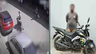 من مشهد الهروب إلى القبض عليه.. ضبط قائد دراجة صدم سيدة بالجيزة