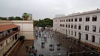  خاص.. حقيقة منع طالب السعيدية من دخول المدرسة بسبب "الشبشب"