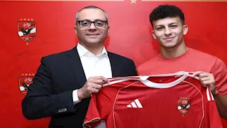 مصدر يكشف لمصراوي سبب غياب علي محمود عن مباراة الأهلي وأبو قير بالدوري