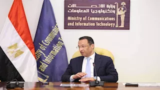مذكرة بين الاتصالات وإنتل لتدريب مليون مواطن سنويا على الذكاء الاصطناعي