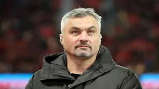 مدرب صلاح الجديد.. طرابزون سبور يعلن تعاقده مع توماس ريس رسميًا