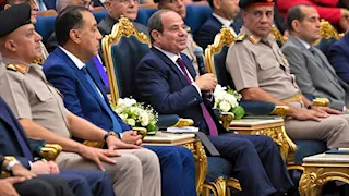 السيسي: شباب الأكاديمية العسكرية أمانة في رقبة المسؤولين لإعدادهم علميًا ومهنيًا