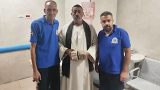 أمانة طاقم إسعاف بأسيوط.. إعادة 180 ألف جنيه لمصاب بحادث في منفلوط