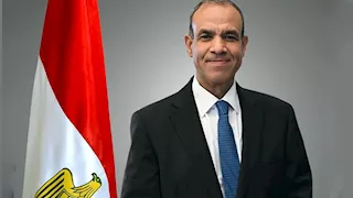 وزير الخارجية ونظيره الجزائري يبحثان تعزيز التعاون وتطورات ليبيا