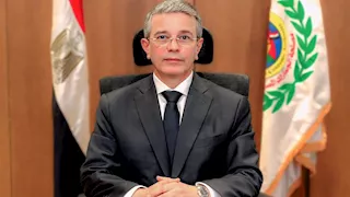 هل يشهد الدولار الجمركي تغييرًا مرتقبًا في سعره؟.. رئيس الجمارك يوضح