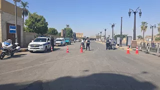 غلق عدد من المحاور المرورية بالأقصر لمدة 24 ساعة.. ننشر الطرق البديلة