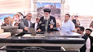 البابا تواضروس الثاني يضع حجر أساس كاتدرائية الآباء البطاركة في الفشن الجديدة - (صور)