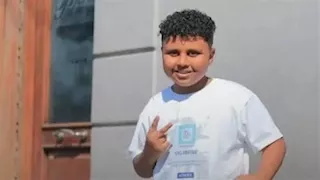 "نفسي أكون جنبه".. طفل الإسعاف يوجه نداءً عاجلًا لوزارة الصحة بشأن والده