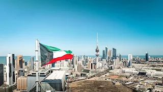 تصعيد جديد في الخليج.. مسيّرة إيرانية تُشعل حريقًا داخل مجمع سكني بالكويت