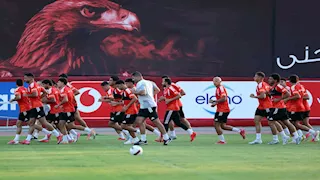 الأهلي يختتم مرانه الأخير استعدادًا لمواجهة سموحة في الدوري 