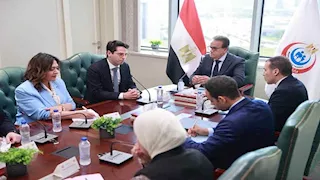 بالتفاصيل.. وزير الصحة يبحث تطوير منظومة الإسعاف الجوي في مصر