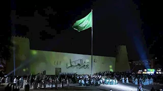 "غرامة وسجن وترحيل".. السعودية تُشدد العقوبات على المنشآت المشغلة للعمالة المخالفة