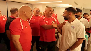 "بعد تجديد تعاقدهما".. 4 صور لاحتفال لاعبي منتخب مصر بتجديد عقد التوأم مع المنتخب